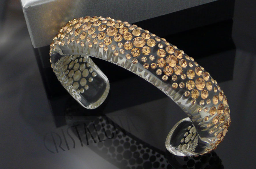 Bellezza Transparent Acrylic Design Bracelet