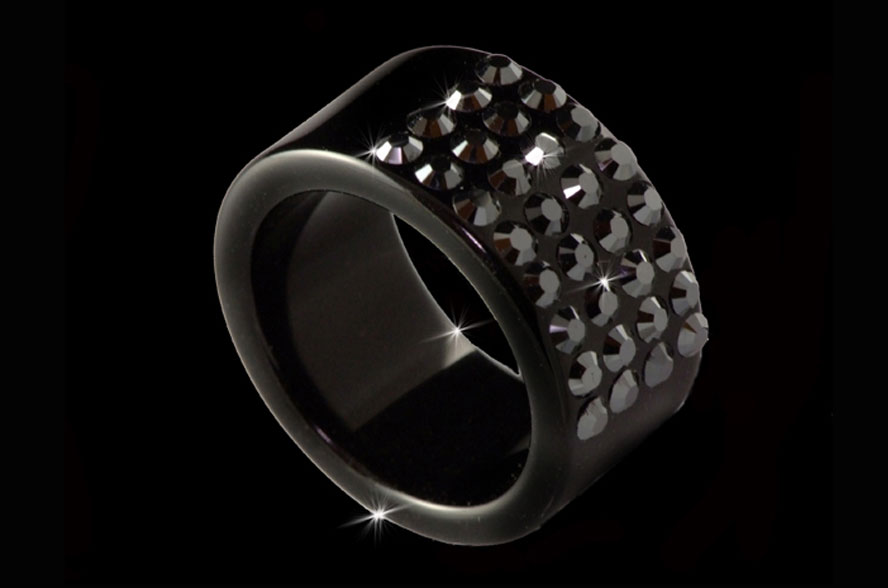 Vera Black Acrylic Ring