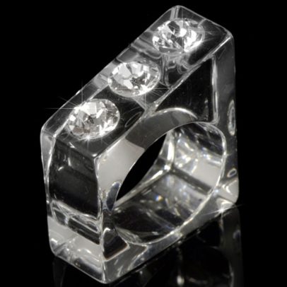 Estilo Transparent Acrylic Ring